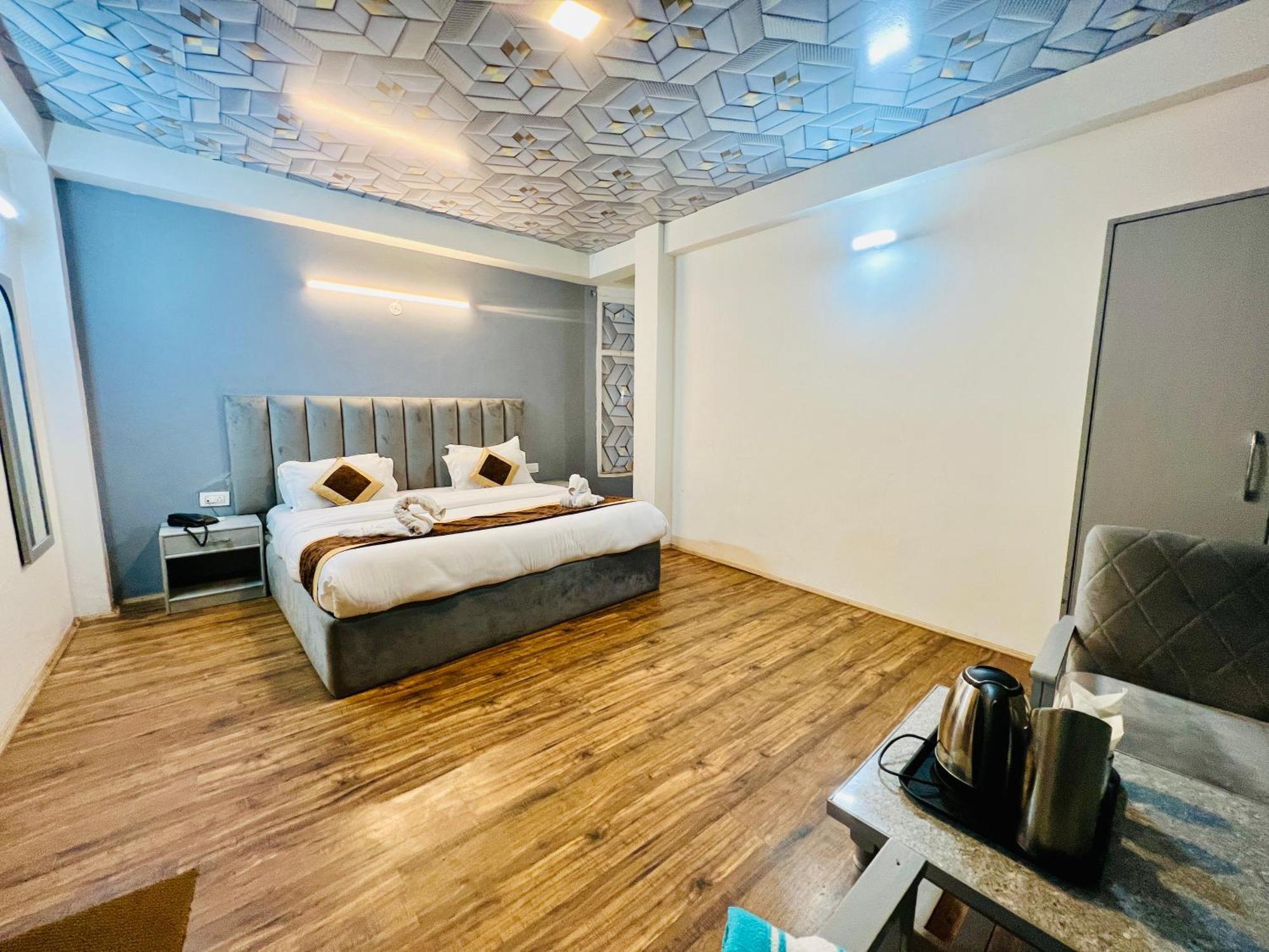 White Rose Hotel By #Link Way - Manali (Himachal Pradesh) — Photos 1