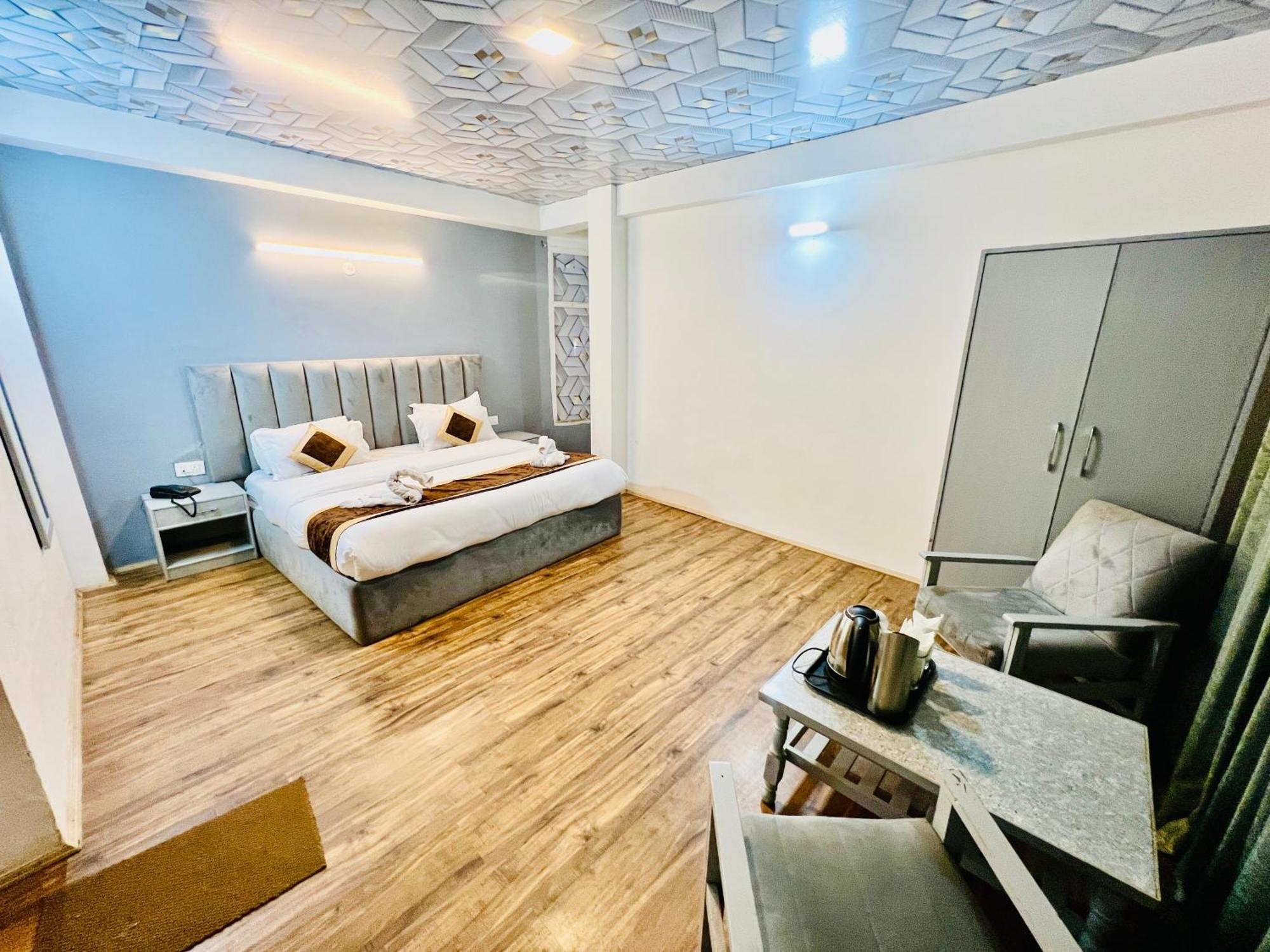 White Rose Hotel By #Link Way - Manali (Himachal Pradesh) — Photos 2